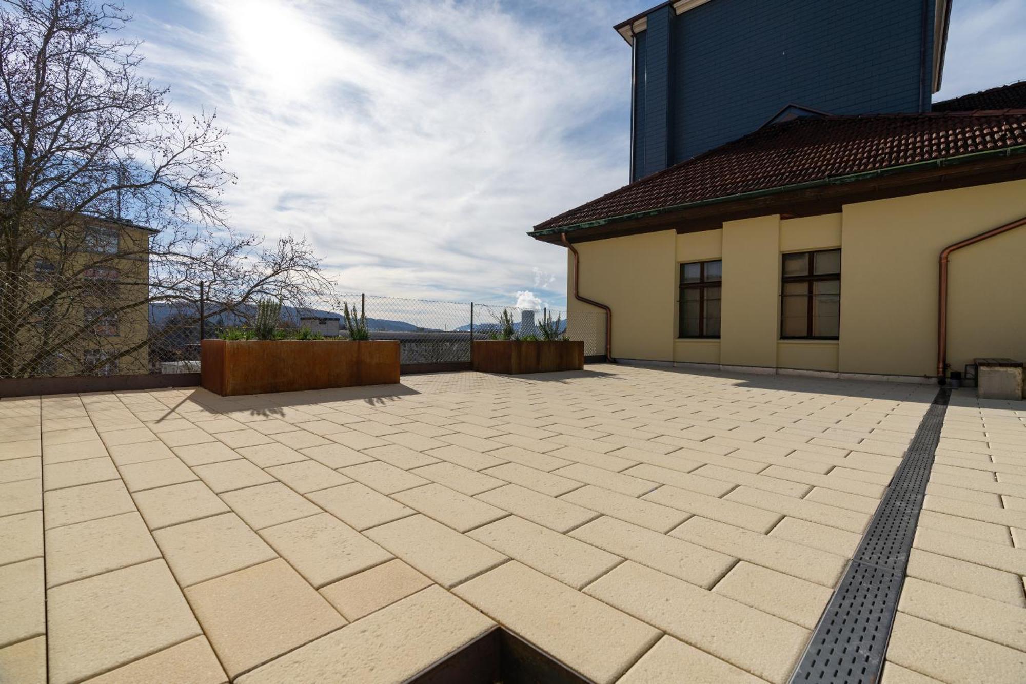 B-Smart Hotel Schoenenwerd Арау Екстериор снимка
